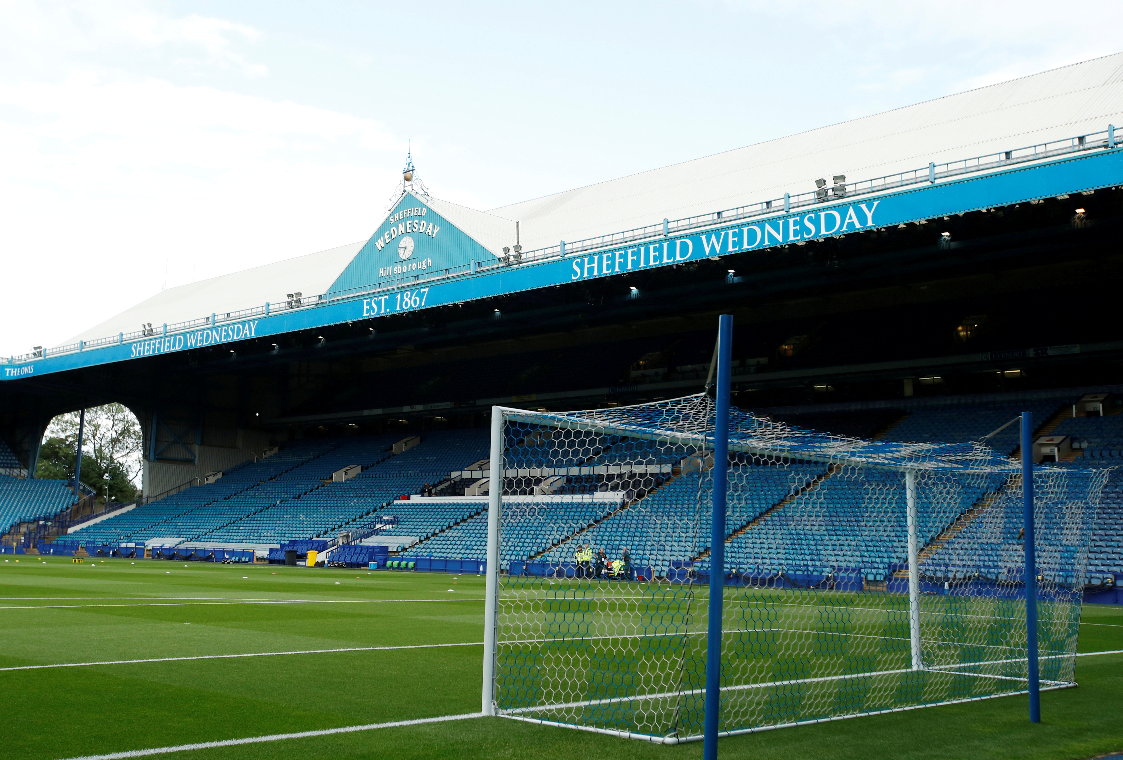 ¿Expulsiones por toser? La Asociación Inglesa de Fútbol impone nuevas normas