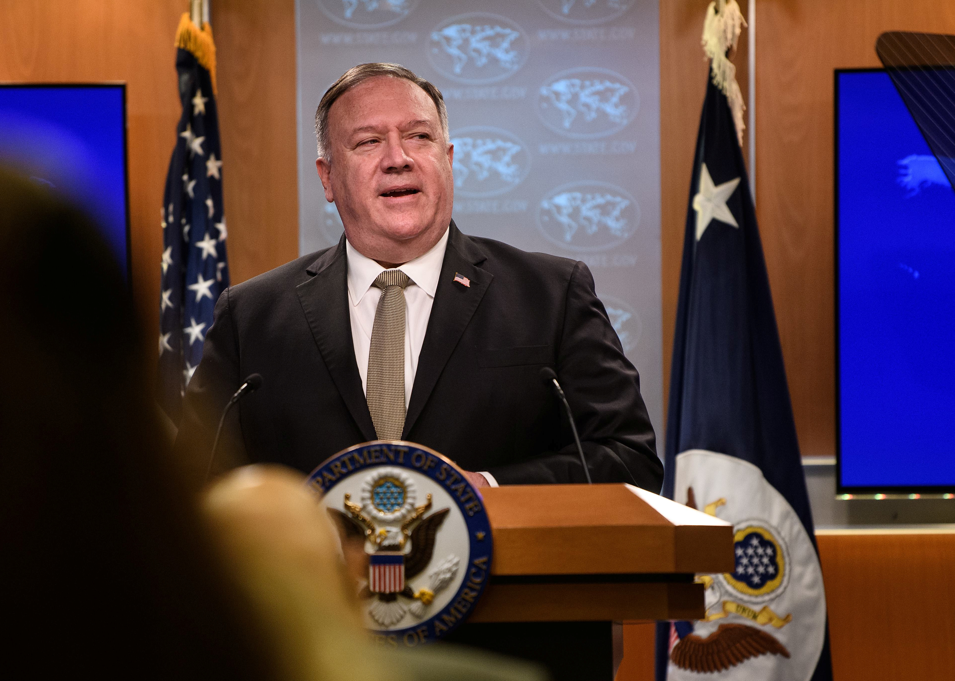 Pompeo critica las “fanfarronadas militares” de China sobre Taiwán