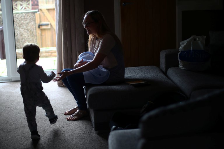 “¿A qué mundo te estaba trayendo?”: Carta de una madre a su bebé nacido en plena pandemia