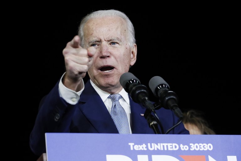 Elecciones EEUU: Biden comienza campaña puerta a puerta en estados clave (VIDEO)