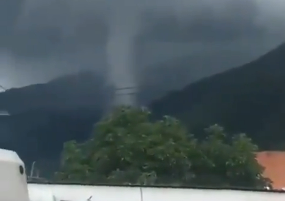 Y si le faltaba algo al 2020, ¿un tornado en Caracas?… Te lo explicamos (VIDEO)