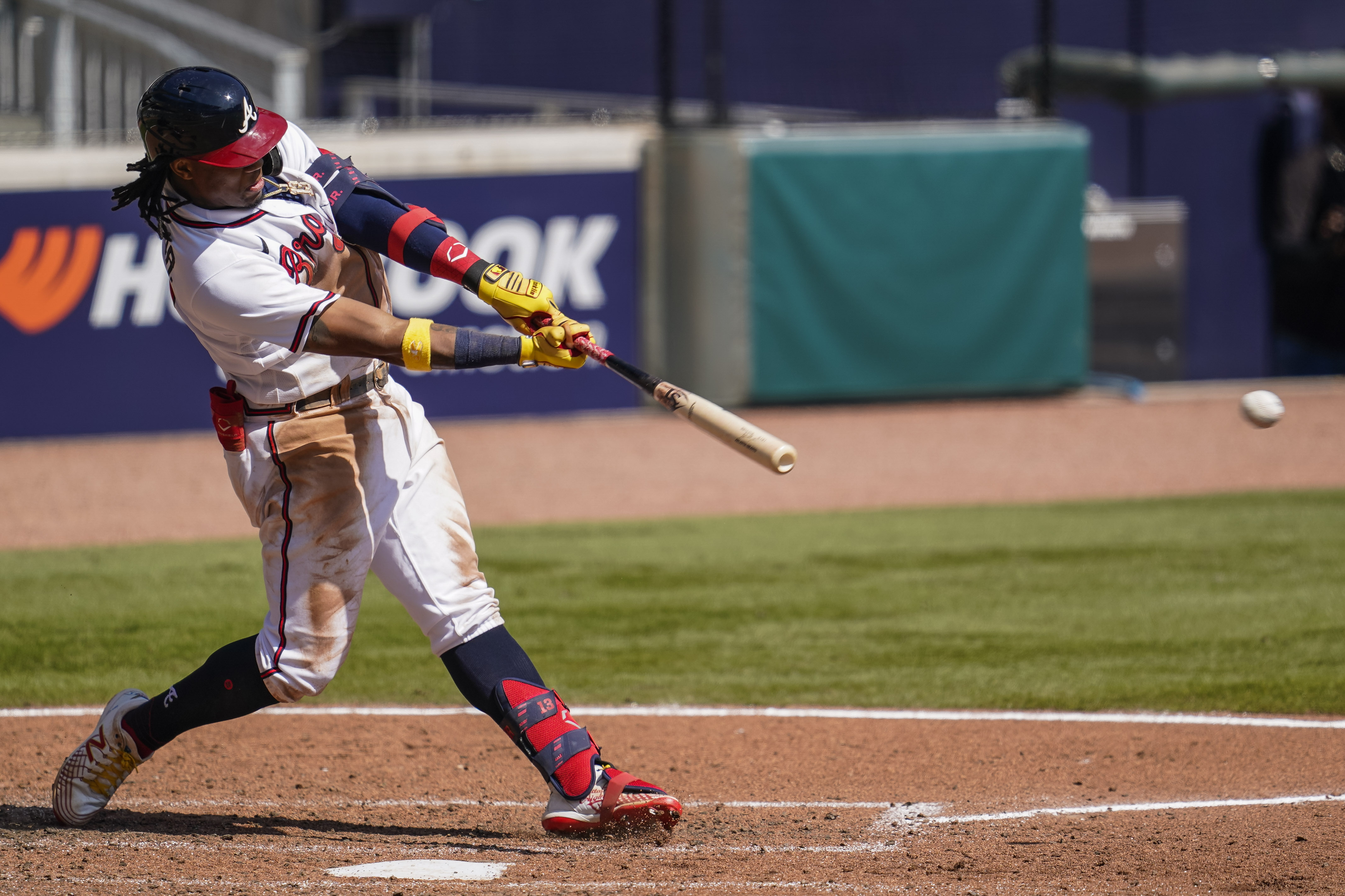 ¡Bravo! Ronald Acuña Jr. consiguió su segundo Bate de Plata y Salvador Pérez el tercero