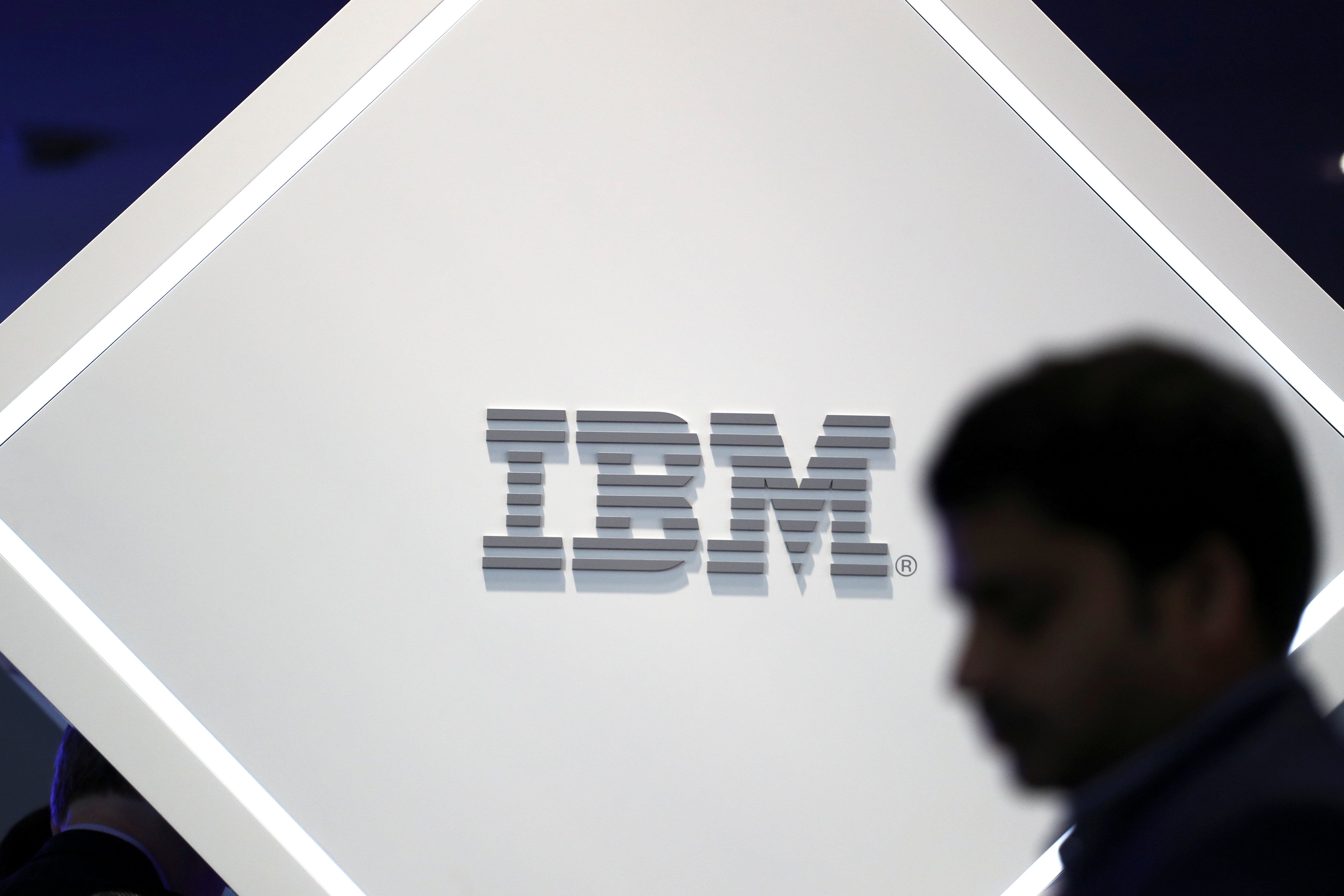 IBM disolverá una empresa de 109 años de historia para centrarse en el negocio en nube