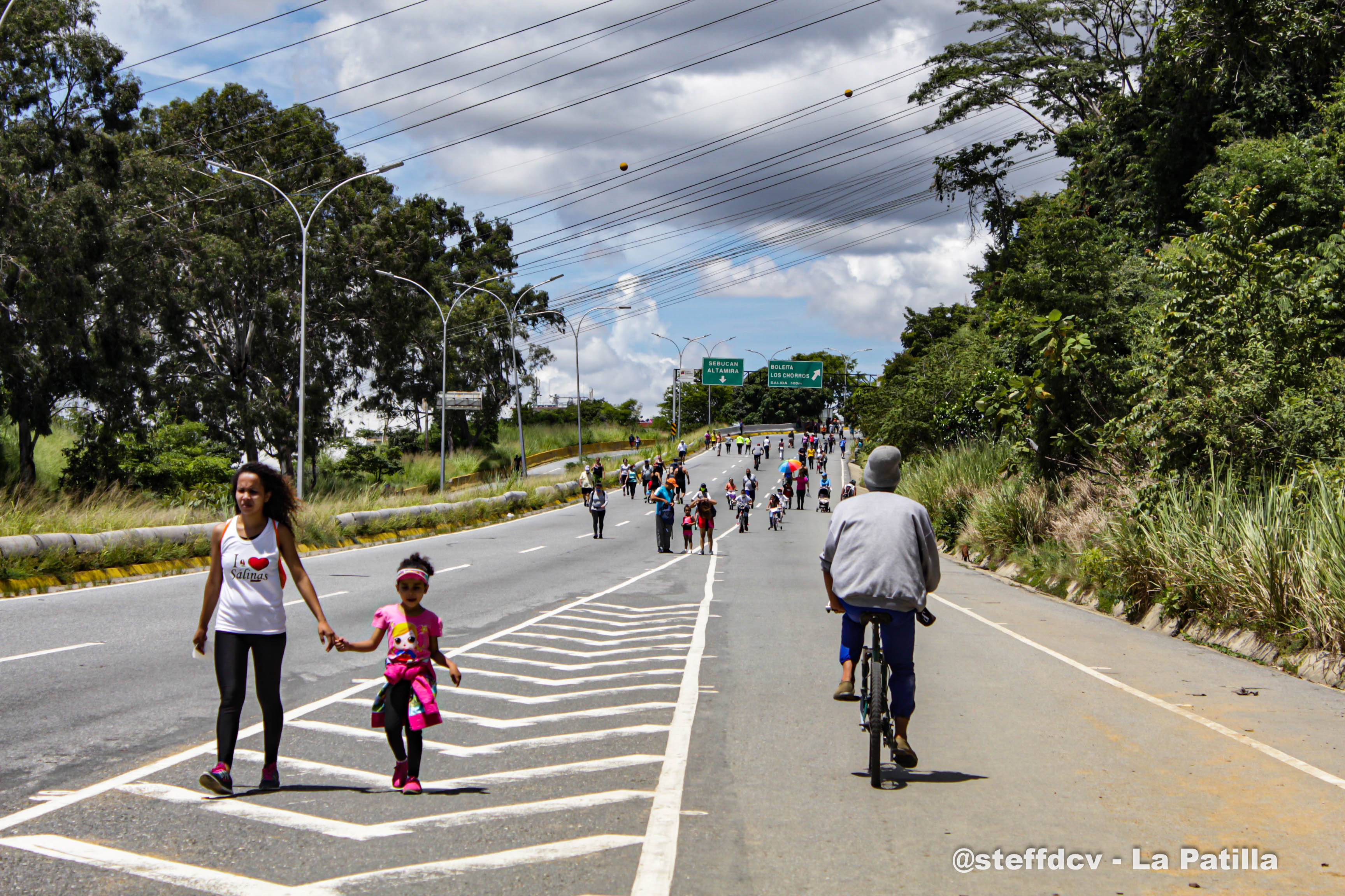 La Cota Mil: Un “parque de diversiones” para los caraqueños en cuarentena (Video)