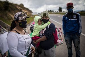 El País: Estragos económicos de la pandemia se ceban con los venezolanos en Colombia