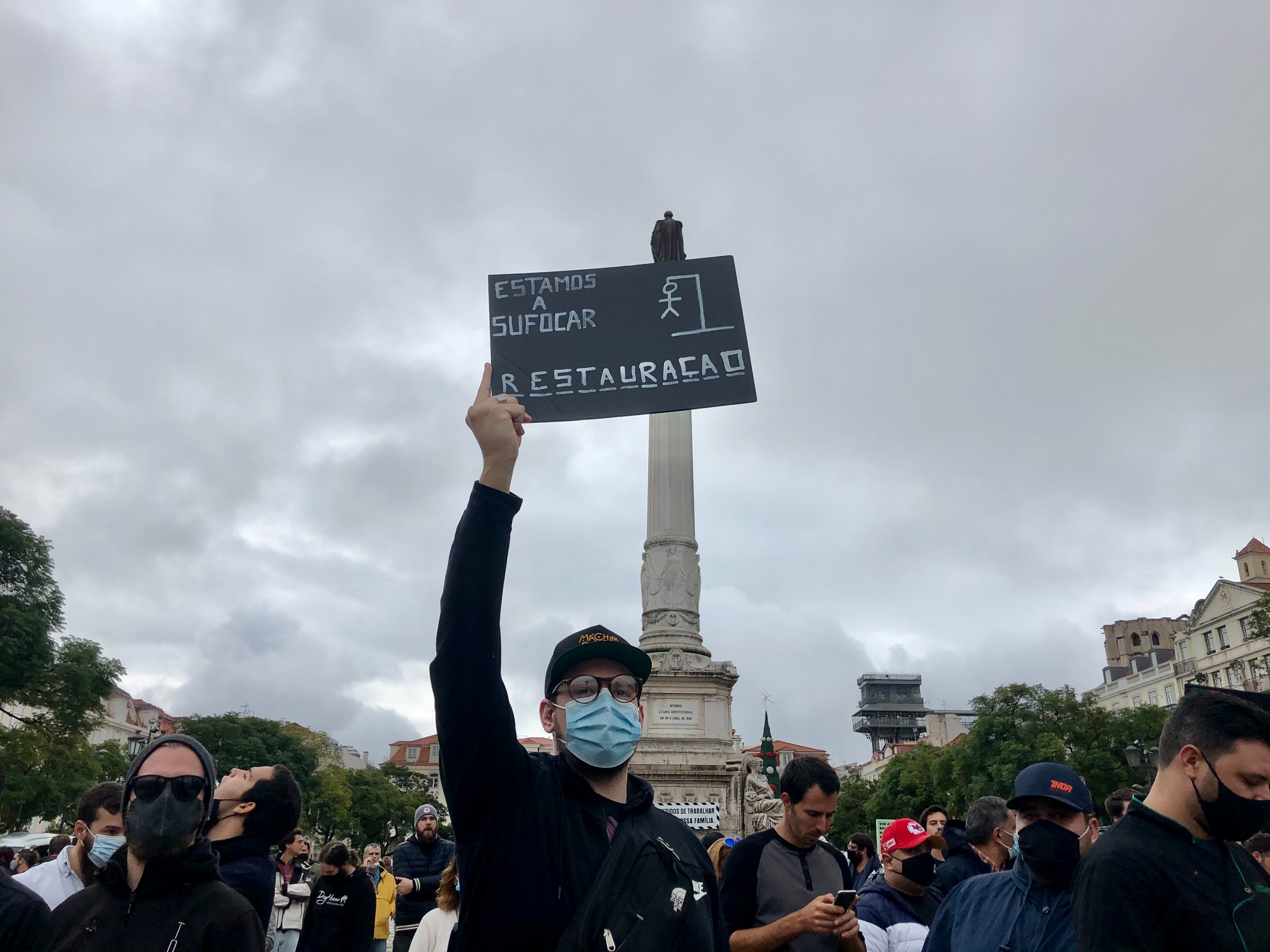 Protestas en Portugal por primer fin de semana de toque de queda contra la pandemia