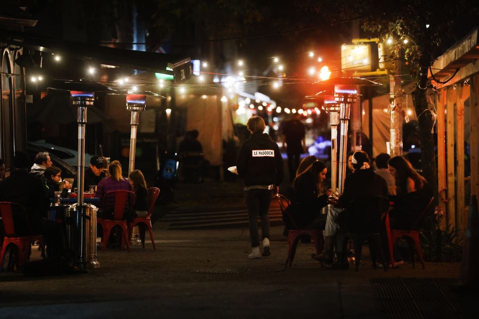 Restaurantes de Nueva York tendrán nuevas reglas para el servicio al aire libre