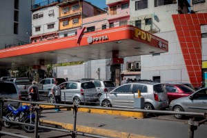 El País: Vuelve la escasez de gasolina en Venezuela