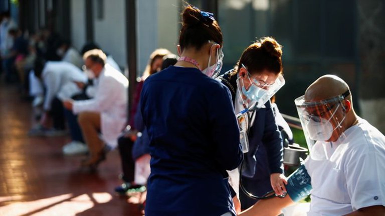 Un efecto secundario de las vacunas contra el coronavirus: La desigualdad económica mundial