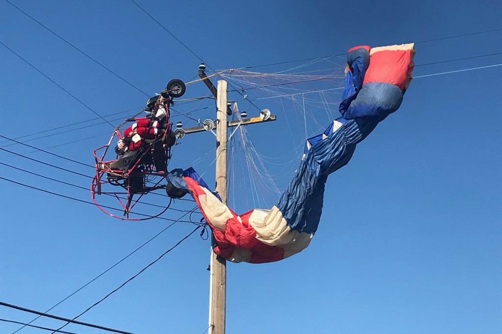 Santa Claus se lanzó en paracaídas en California y no creerás lo que sucedió después (Video)