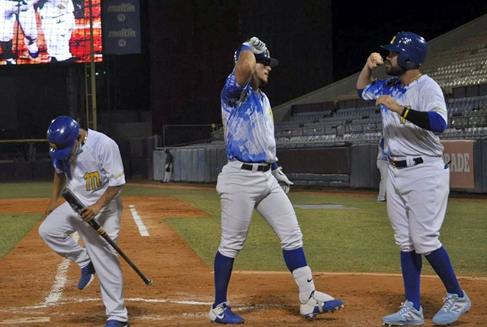 Magallanes le propinó paliza a Leones en Valencia y le ganó la serie particular