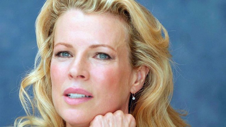 Kim Basinger, el gran mito erótico: Sexo sin tapujos en los sets de filmación