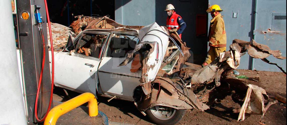 Larenses desafían al peligro al adaptar sistema de gas ilegal en sus carros