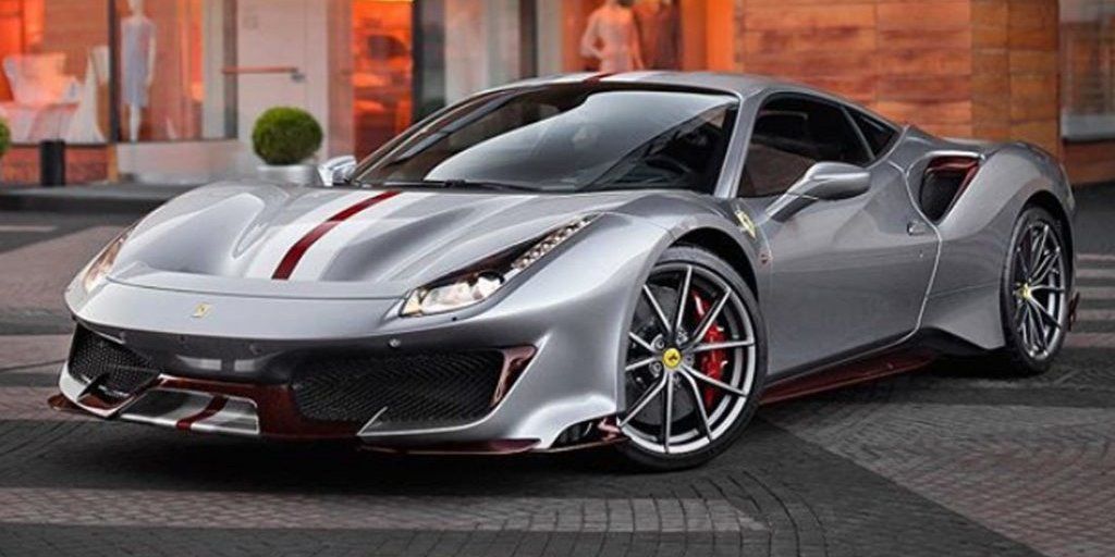 Un Ferrari de medio millón de dólares llegó a Venezuela… ¿Cuántos perros caliente costará? (FOTOS)