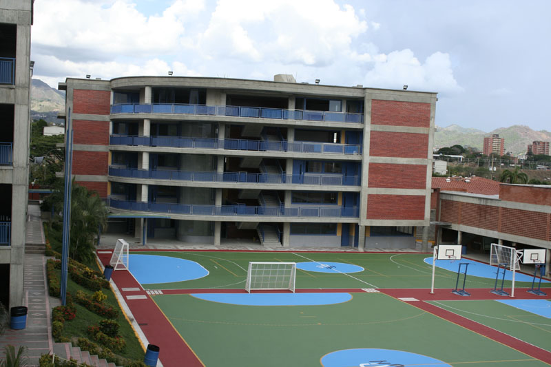 Un adolescente se quitó la vida en Guatire: Se lanzó al vacío desde el cuarto piso de su liceo