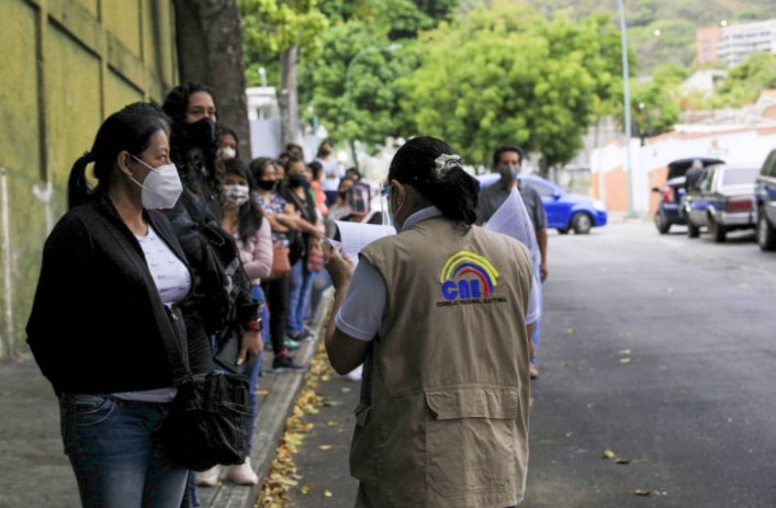 Así se encuentra el Colegio Don Bosco en Caracas, centro de votación habilitado para ciudadanos ecuatorianos (VIDEO)