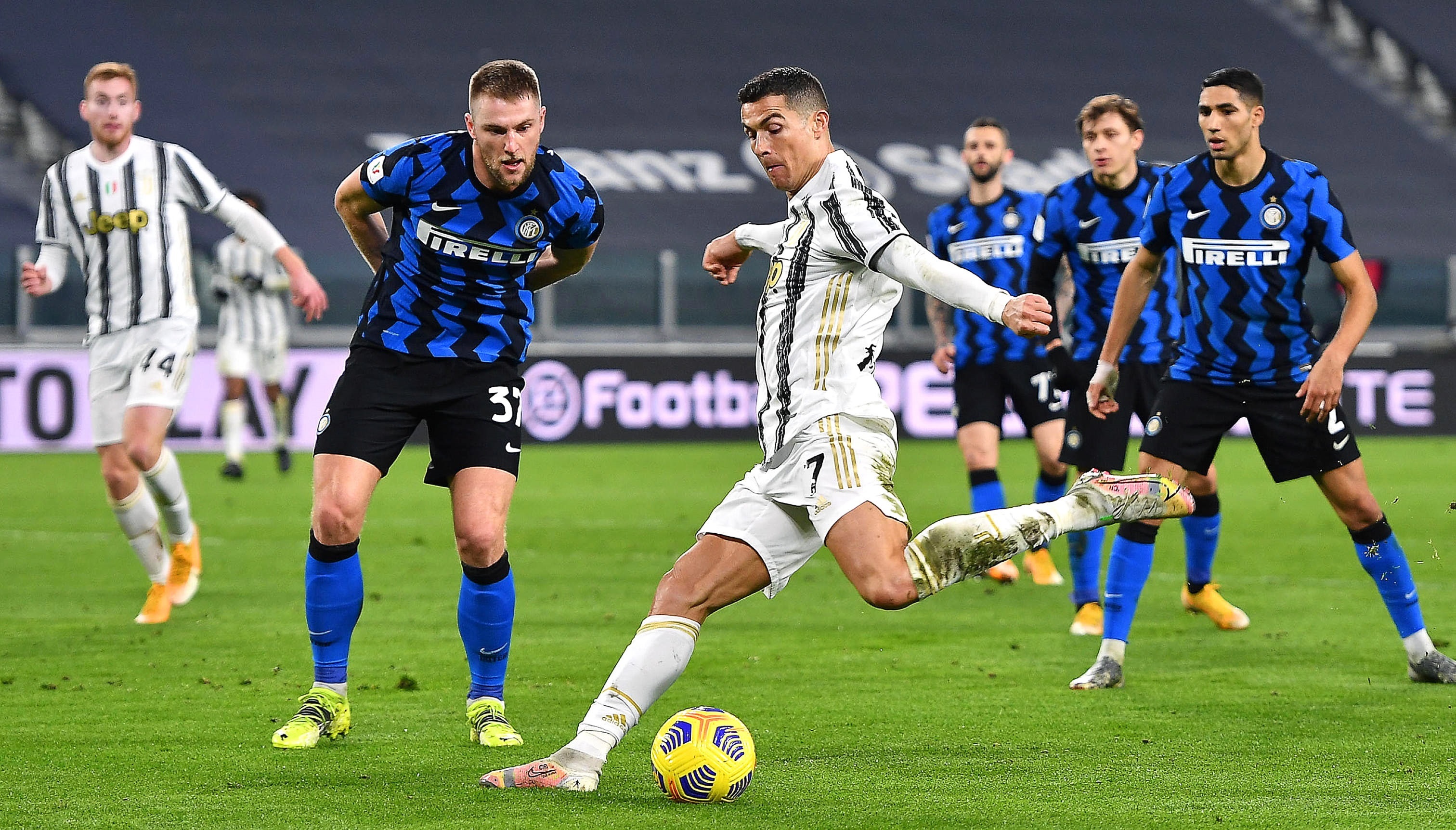 Juventus se metió en la final de Copa Italia ante un Inter incapaz de remontar