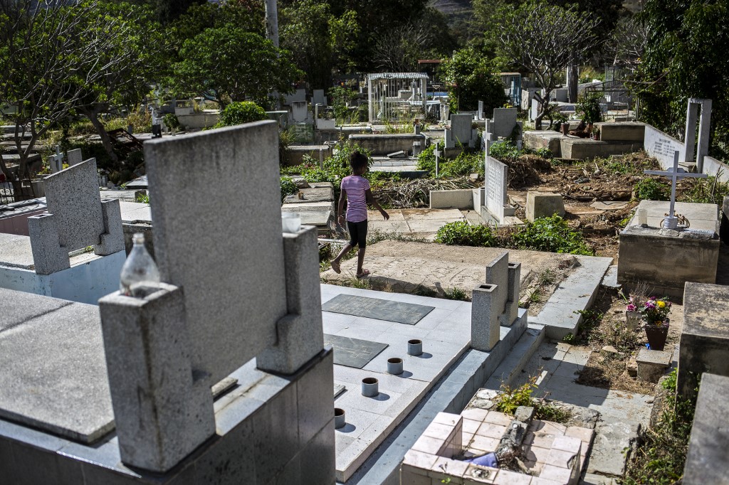 Costo de los servicios funerarios en Caracas puede alcanzar los mil dólares y más