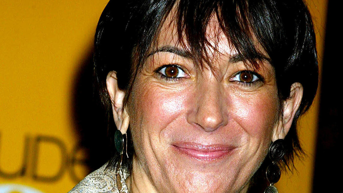 El hermano de Ghislaine Maxwell afirma que ella está por perder su cabello en una prisión preventiva