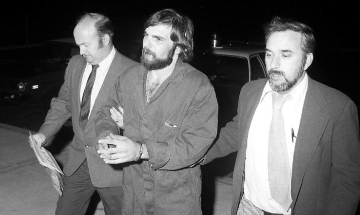 Murió Ronald DeFeo, criminal que mató a toda su familia e inspiró “Terror en Amityville”