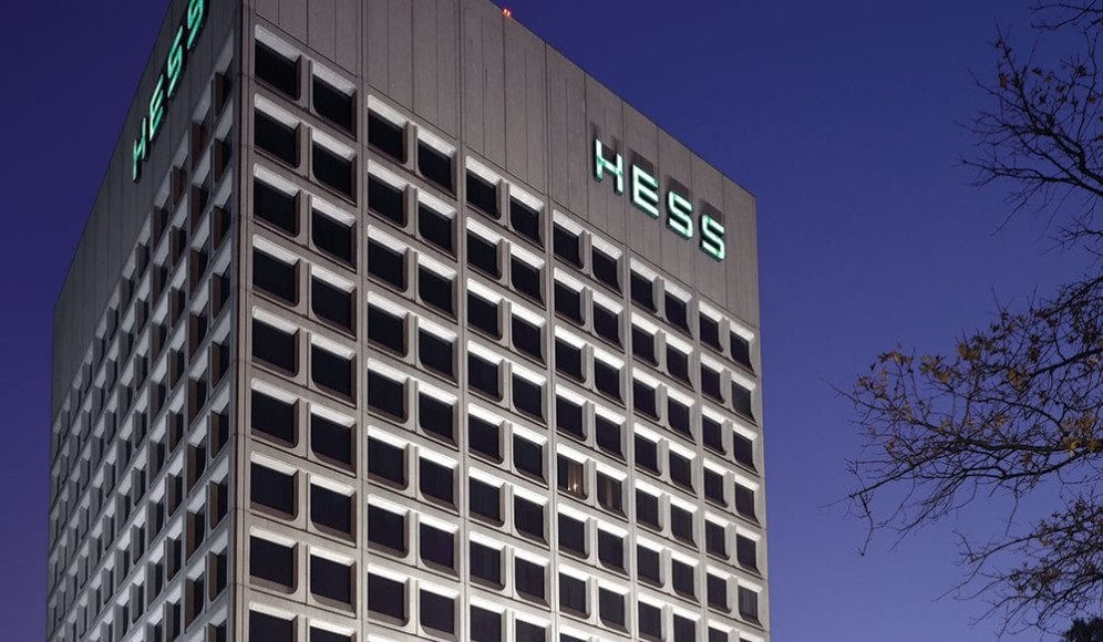 La petrolera Hess vende operaciones en Dinamarca para invertir en Guyana