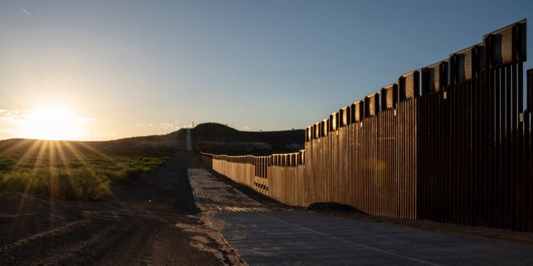 EEUU alerta sobre riesgosa desinformación difundida por “coyotes” en Centroamérica