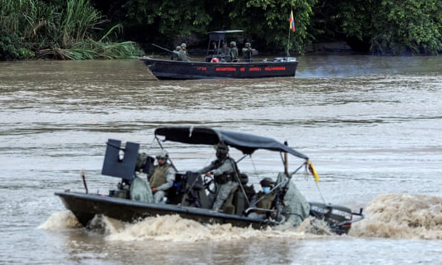 “In the middle of a war zone”: Thousands flee as Venezuela troops and Colombia rebels clash