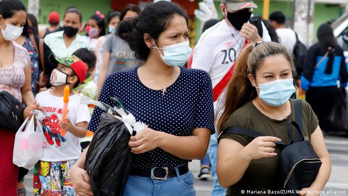 Perú llega a elecciones sin favoritos y en medio récord de casos de Covid-19