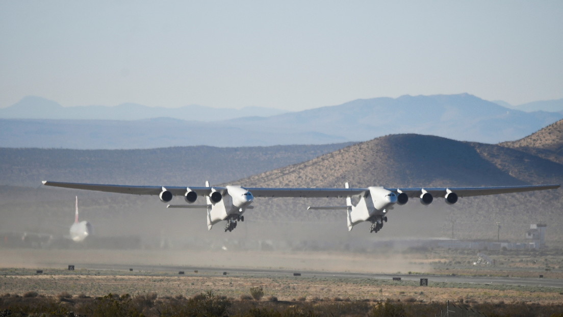 Compañía en EEUU informó que el avión más grande del mundo logró segundo vuelo de prueba exitoso