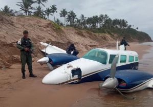 Dos colombianos fueron detenidos por tráfico de drogas tras estrellarse en una aeronave en Falcón