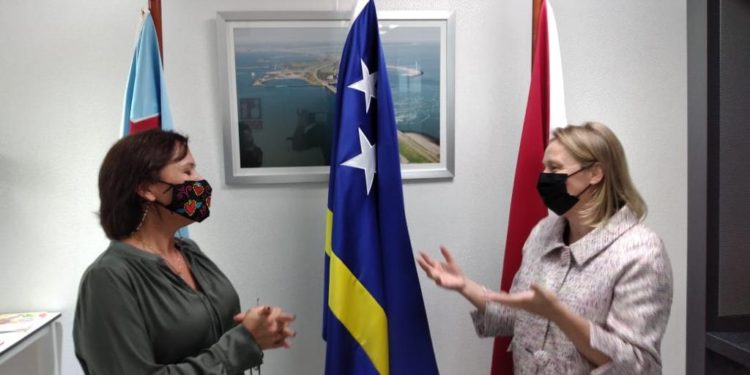Fabiola Zavarce: Seguimos denunciando ante la comunidad internacional la barbarie que vive Venezuela