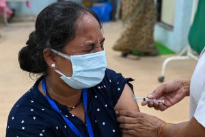India anunció los dos primeros casos de variante ómicron del coronavirus