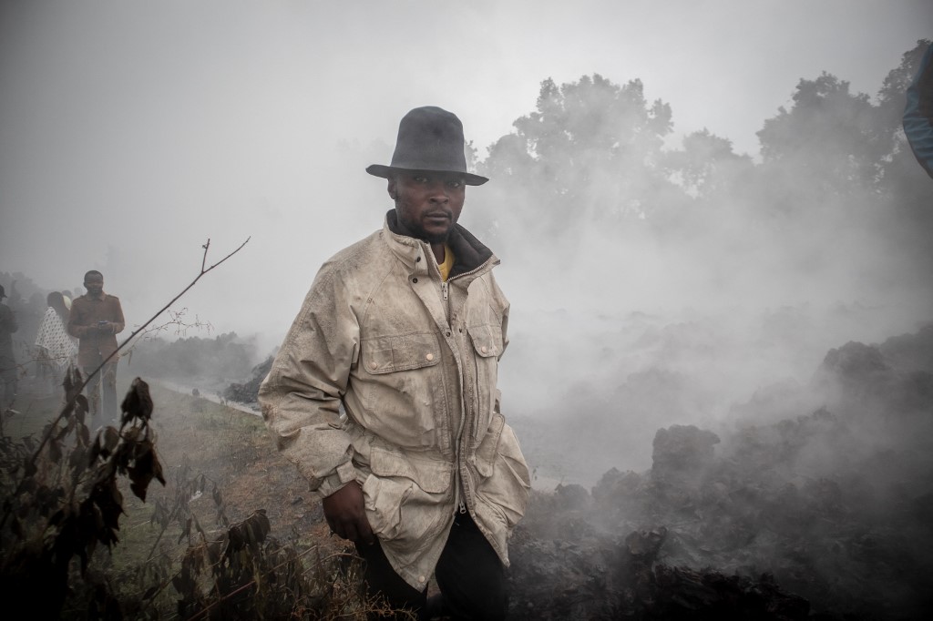 Miles de personas huyen de Goma ante el temor a una erupción inminente del volcán en Congo