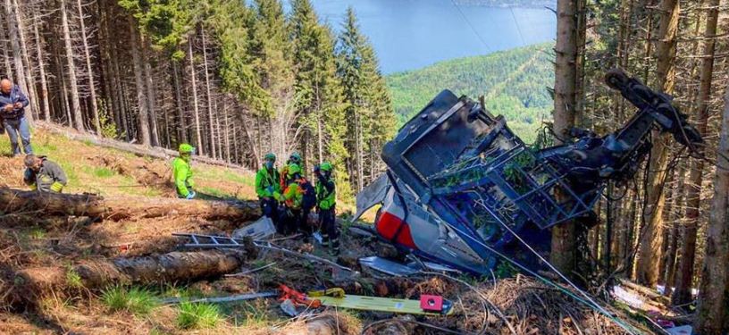 Vuelve a Italia Eitan, el niño superviviente del accidente del teleférico secuestrado por su abuelo