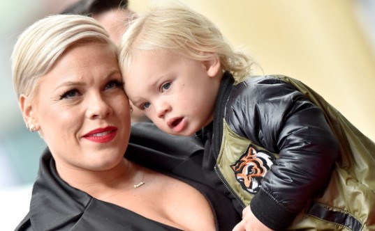 “Fue realmente aterrador”: La traumática experiencia de Pink y su hijo pequeño con el coronavirus