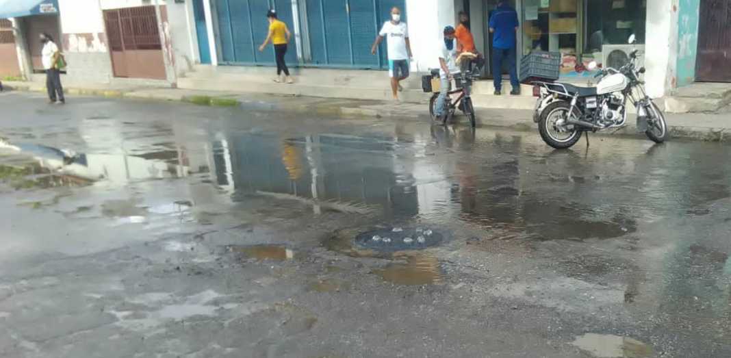 Otro logro revolucionario: Sistema de aguas negras colapsó en Aragua