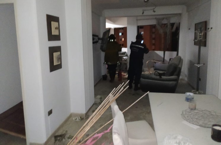 EN VIDEO: Así fue la violenta explosión dentro de un apartamento en Valencia