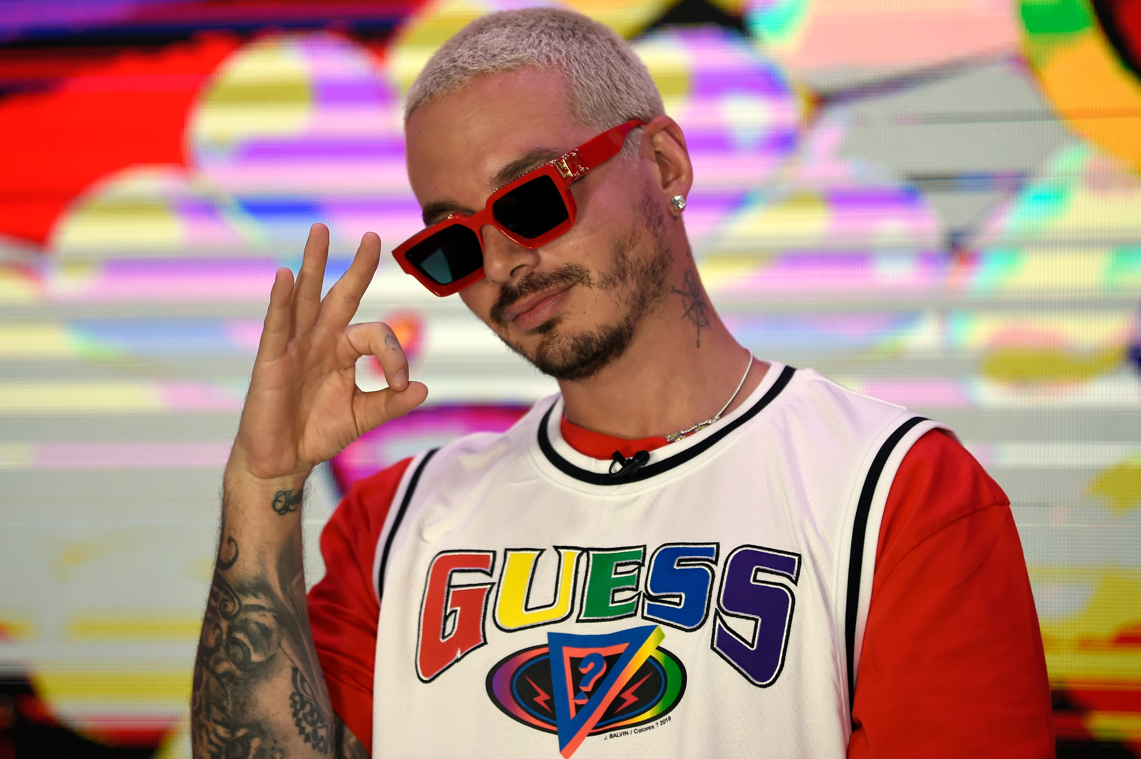 J Balvin pide perdón por el video de “Perra” tras acusaciones de machismo