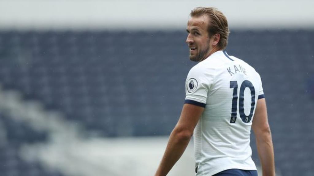 Capitán de Inglaterra Harry Kane lucirá brazalete arcoíris ante Alemania