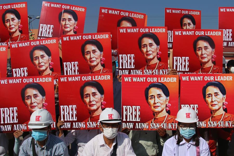Finaliza el primer día del juicio contra la líder birmana Aung San Su Kyi