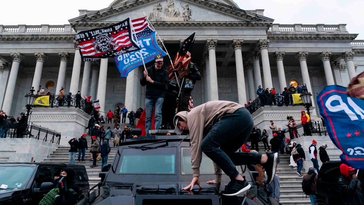 Informe del Senado detalló fallas de seguridad durante el asalto al Capitolio en EEUU