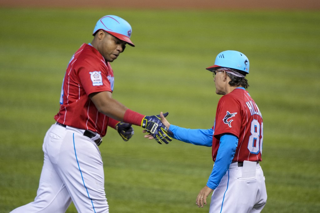 Venezolanos Pablo López y Jesús Aguilar unieron fuerzas en triunfo de los Marlins