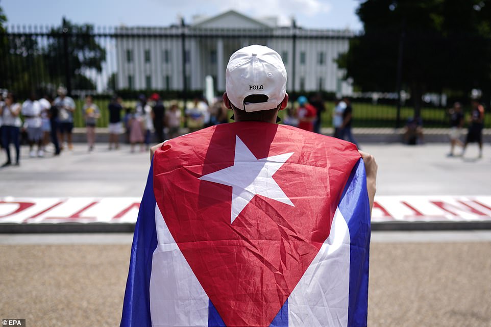 EEUU tomará medidas tras las protestas en Cuba: Analiza volver a permitir envío de remesas y ampliar presencia diplomática