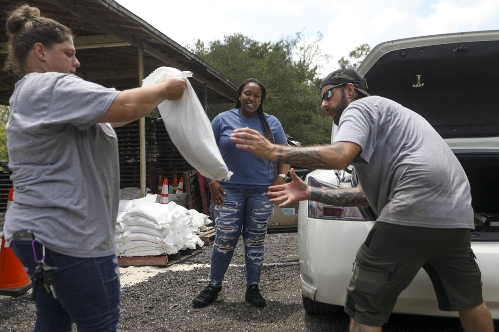 Tormenta tropical Elsa se dirige hacia Florida y se activa el alerta de huracán