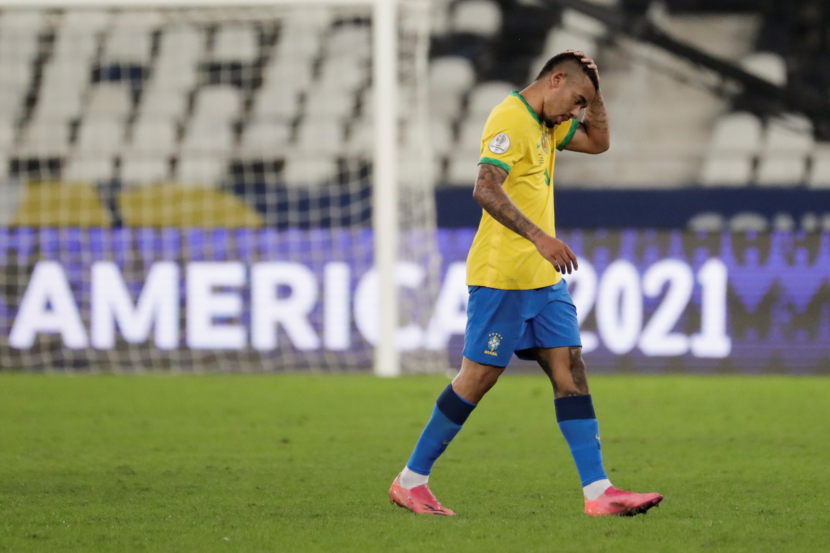 Gabriel Jesús se perderá la final de Copa América por sanción