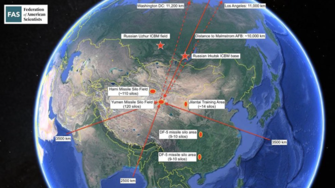 Imágenes satelitales muestran construcción de segundo campo de silos nucleares en China