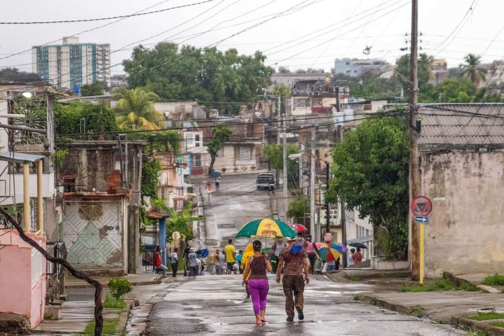 La tormenta tropical Elsa avanza hacia EEUU después de azotar el Caribe