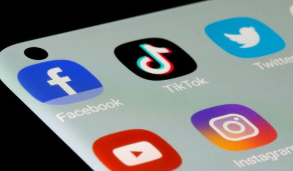 Alerta parental: El algoritmo de TikTok promueve contenido para adultos en las cuentas de niños de 13 años