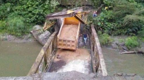 Incomunicadas casi 800 familias en Cojedes tras la caída del puente que comunica La Sierra con Manrique (FOTO)