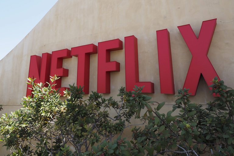 Netflix despidió a varios empleados tras informar de inédita caída de suscriptores